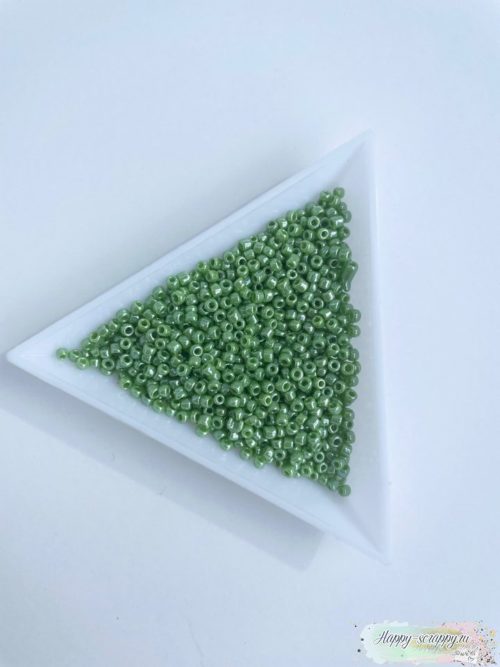Бисер зеленый 2 мм